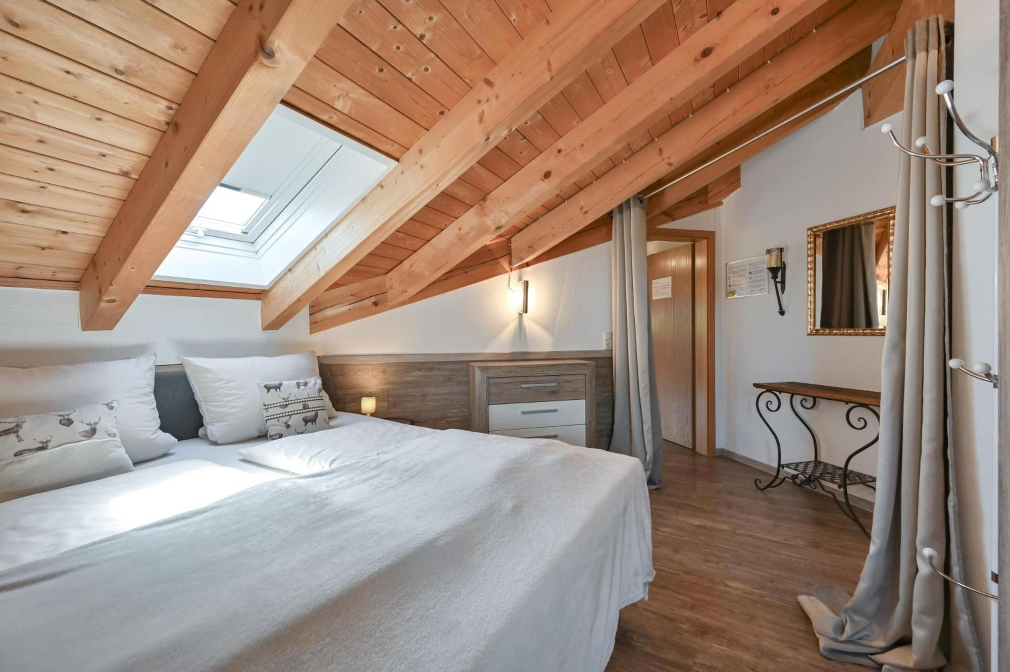Chalet Im Haus Schlossblick Füssen Esterno foto